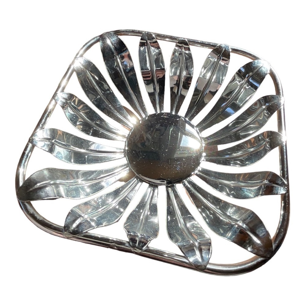 Vintage Silverplate Daisy Basket Coffee‎ Table Decoration Fruit Bowl 60s Flower